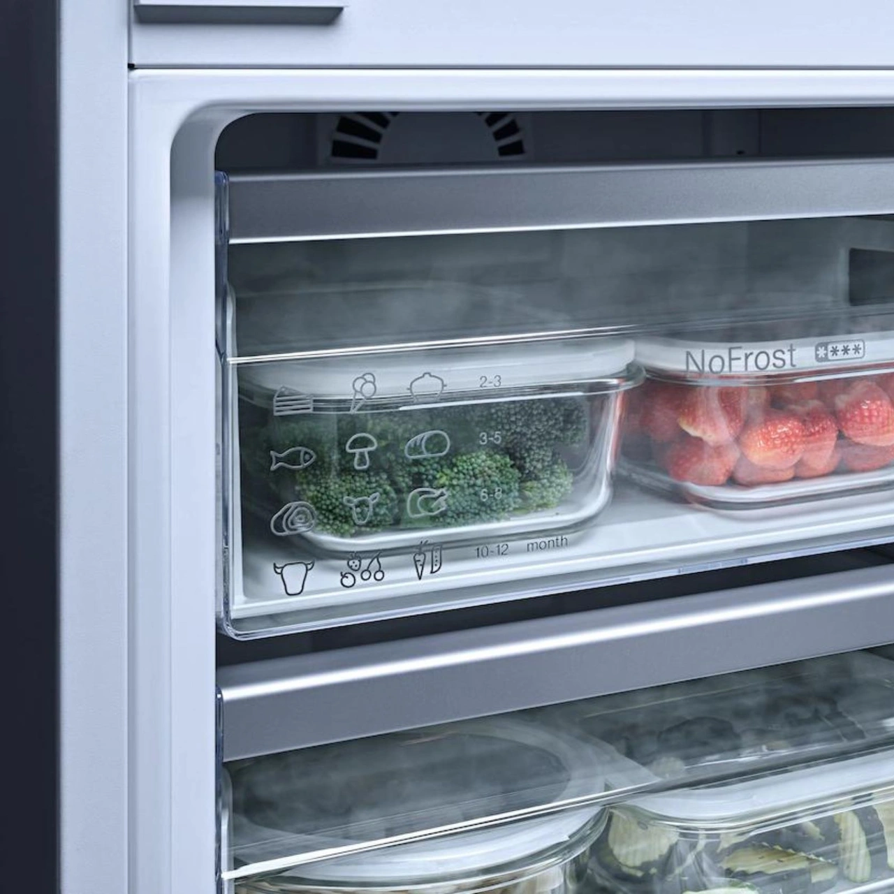 Miele Integrerat kyl/frysskåp KDN 7714 E