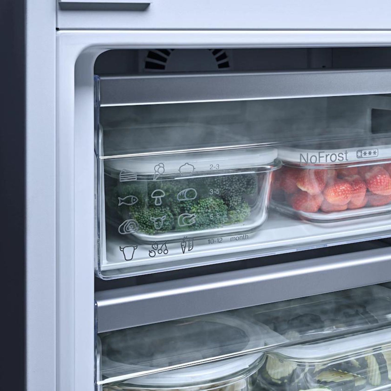 Miele Integrerat kyl/frysskåp KDN 7724 E