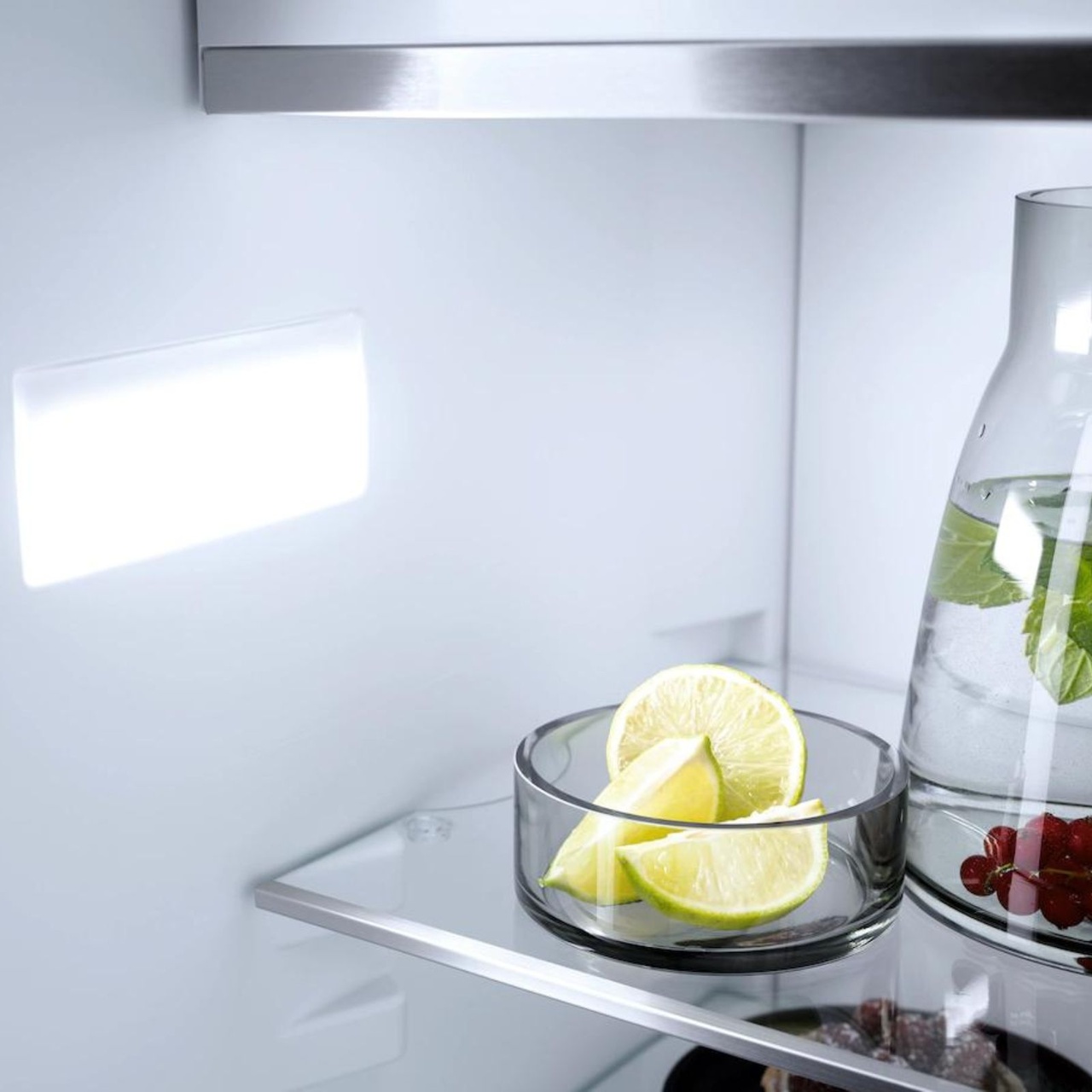 Miele Integrerat kyl/frysskåp KF 7742 C