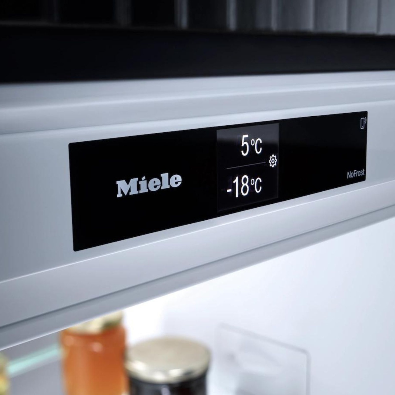Miele Integrerat kyl/frysskåp KF 7772 B