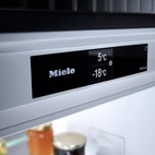 Miele Integrerat kyl/frysskåp KFN 7734 D