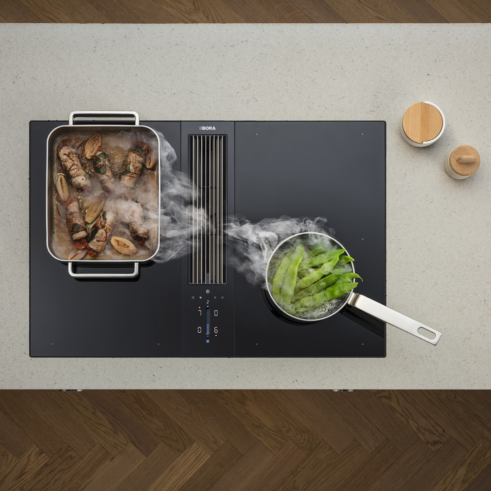 Classic 2.0 - 80 cm Induction Cooktop with Integrated Fan
