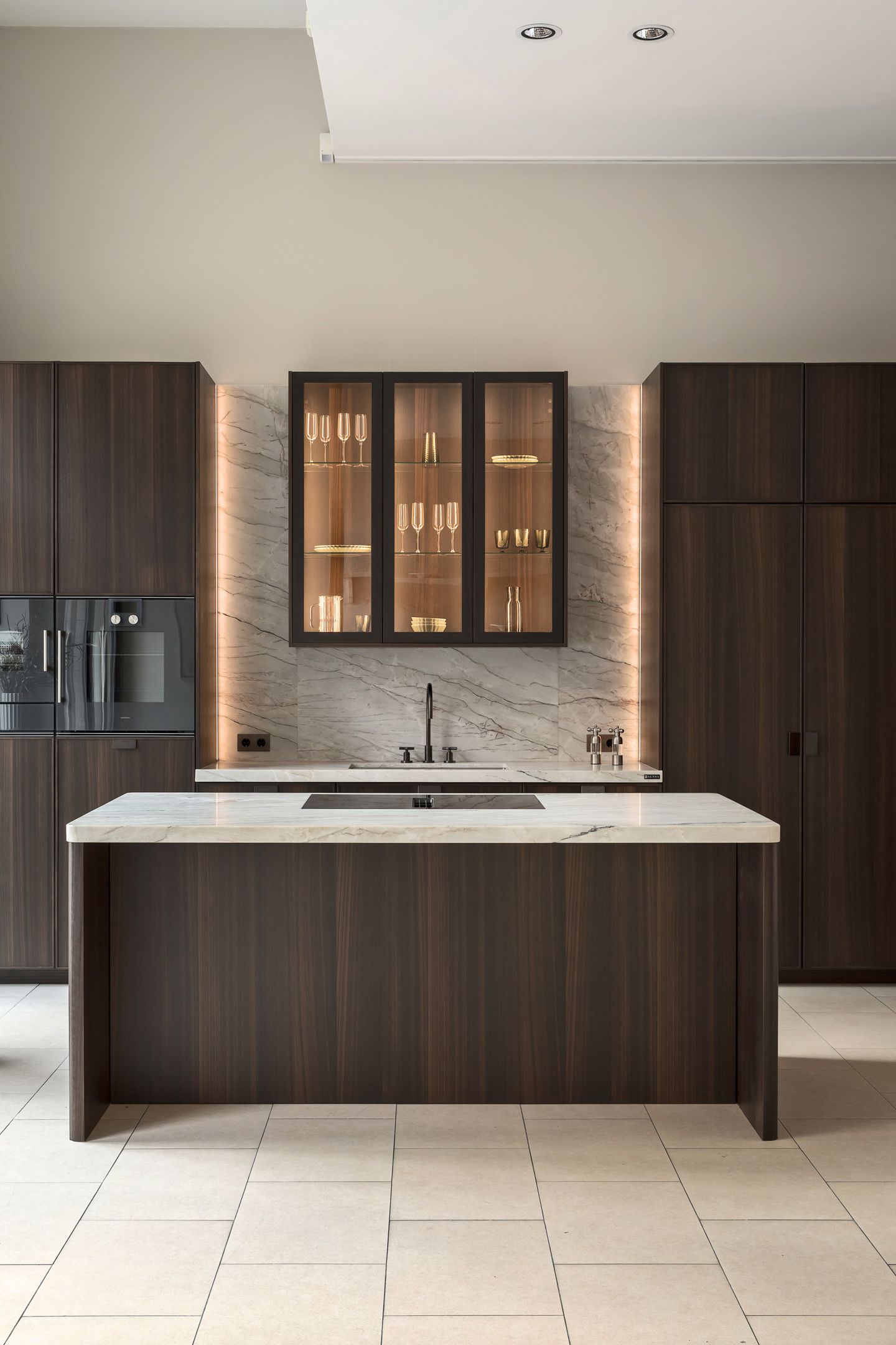 MiaThéo Tokyo: Fronts in dark Eucalyptus