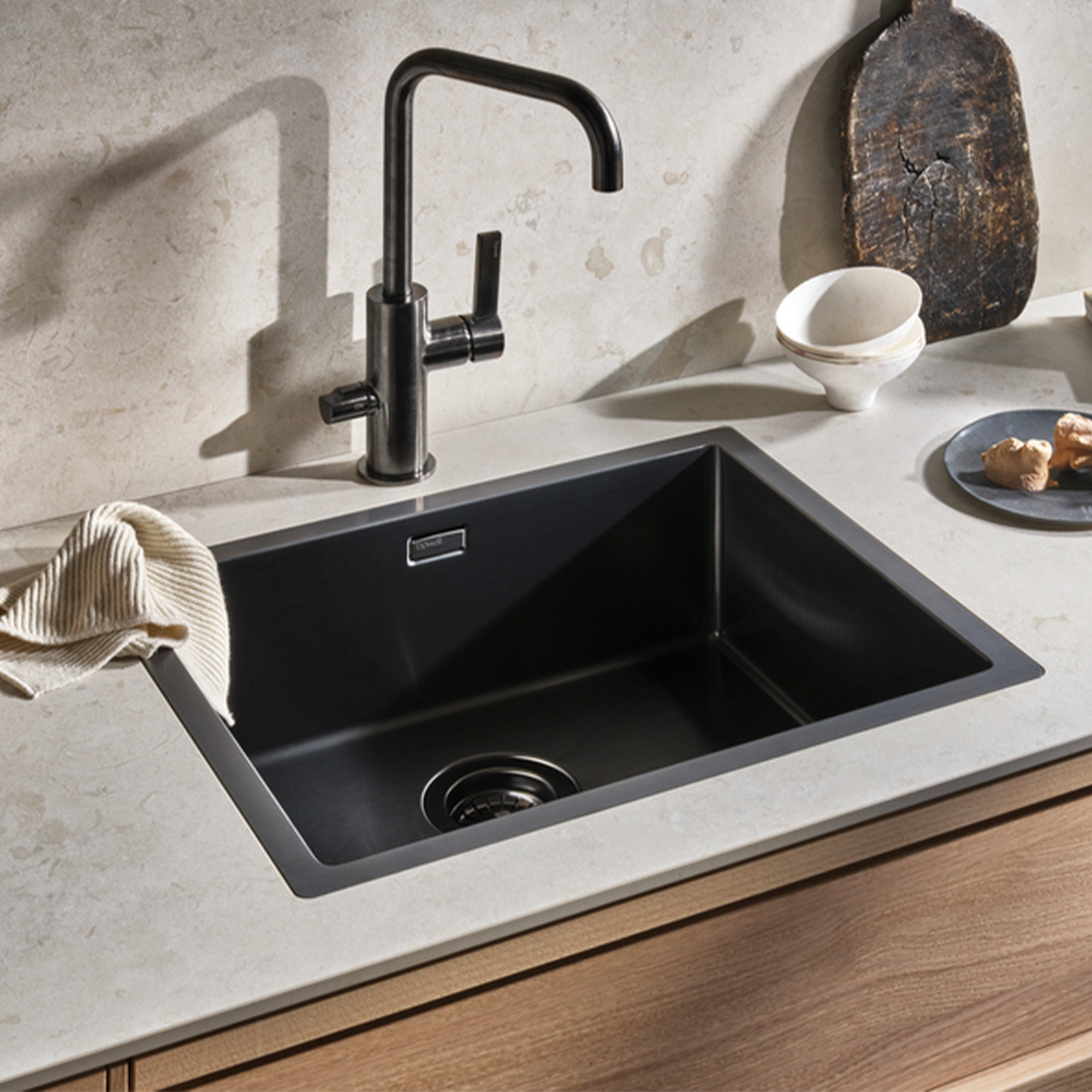 Sink 5040 PVD Black Chrome